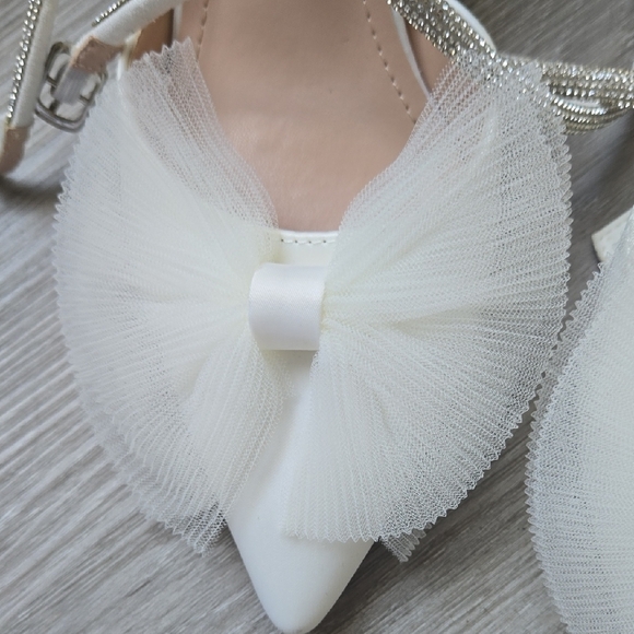 Lulu's Elegant White Heels with Tulle Bow - Picture 4 of 8